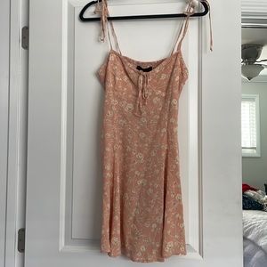 Planet Blue flowy pink floral dress size small